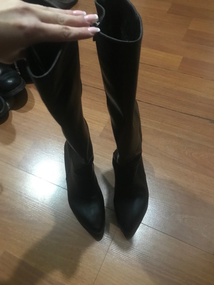 Siyah Kadın Deri Topuklu çizme - Görsel 2