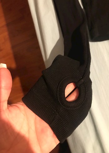 Siyah Yüksek Yakalı Dar Kesim Kadın Kazak - Görsel 2