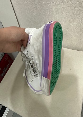 31 Beden BENETTON 1 kere giydi 31 numara