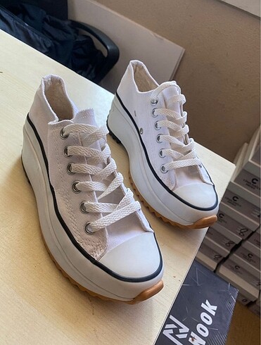 37 Beden beyaz Renk Topuklu converse