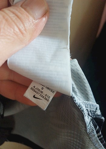 bayan Siyah V Yaka Baskılı Atlet - Görsel 8