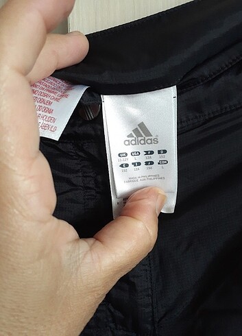 12-13 Yaş Beden siyah Renk Adidas çocuk şort