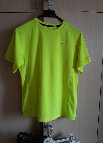 Nike çocuk tişört 