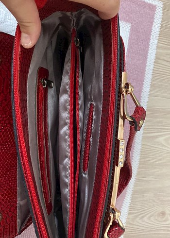 Kırmızı Deri Yılan Desenli Kadın Çanta - Görsel 6