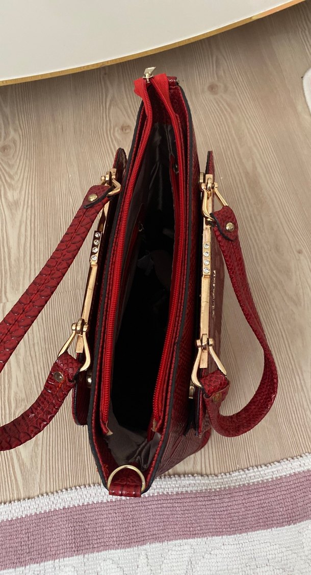 Kırmızı Deri Yılan Desenli Kadın Çanta - Görsel 3