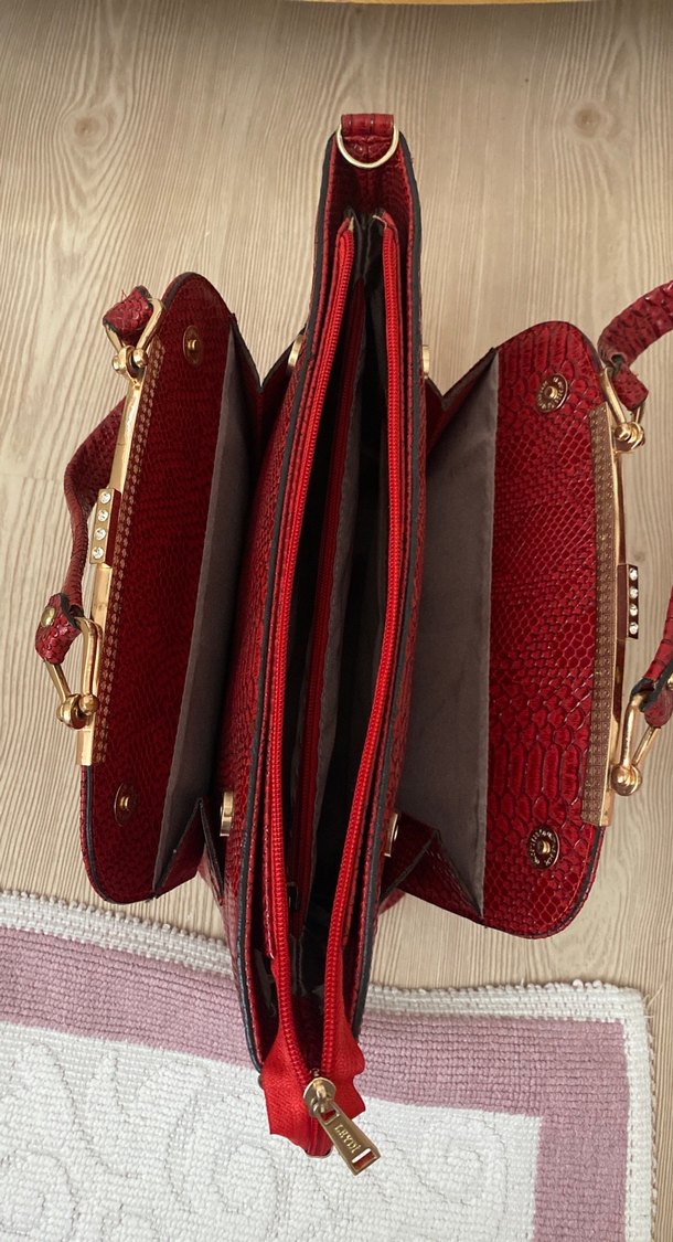 Kırmızı Deri Yılan Desenli Kadın Çanta - Görsel 4