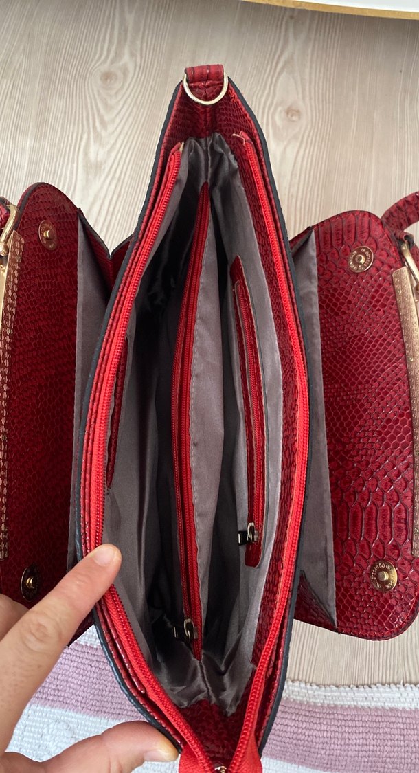 Kırmızı Deri Yılan Desenli Kadın Çanta - Görsel 5
