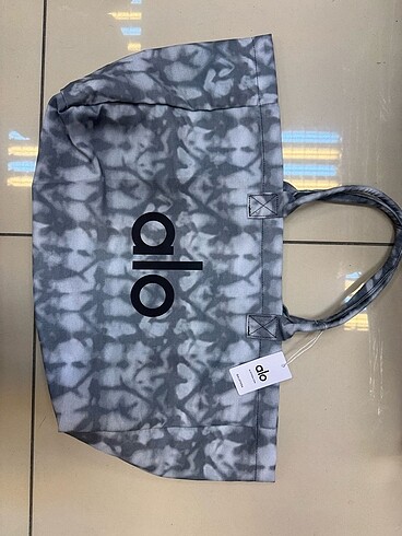 Beden Alo yoga çanta 400tl