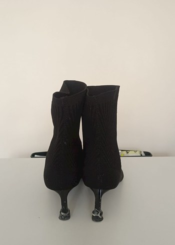 Siyah Rugan Stiletto Topuklu Minimalist Bot - Görsel 2