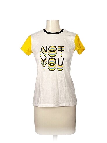 Trendyol & Milla T-shirt %70 İndirimli.