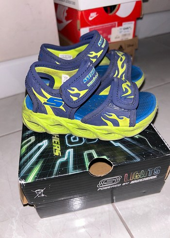 Skechers Erkek Çocuk Mavi Kayışlı Terlik