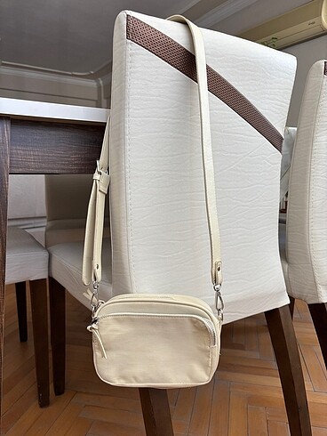 Stradivarius krem renk çanta