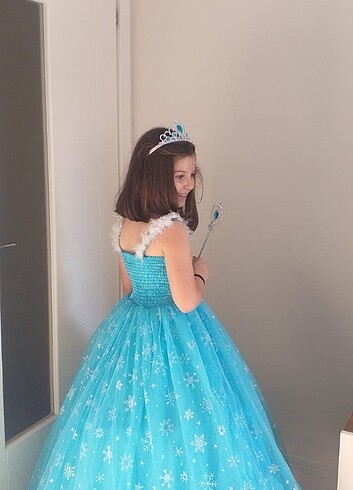 11-12 Yaş Beden Elsa kostümü
