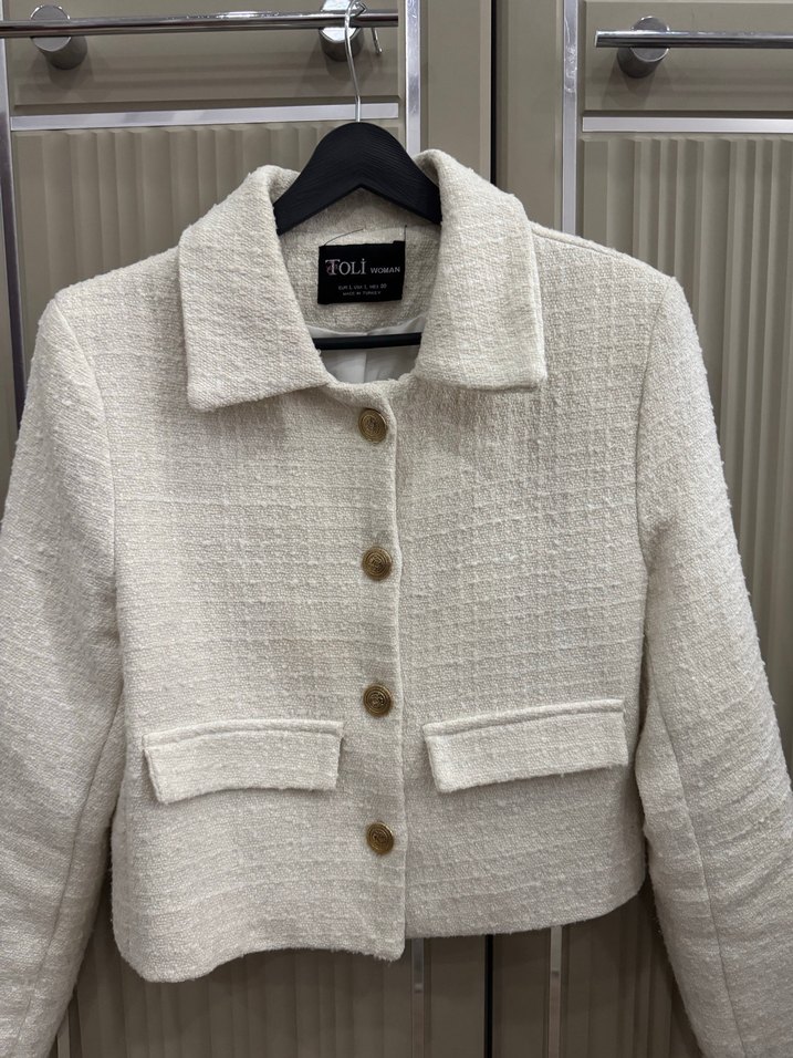 Düğmeli Kısa Beyaz Keten Kadın Ceket - Görsel 2