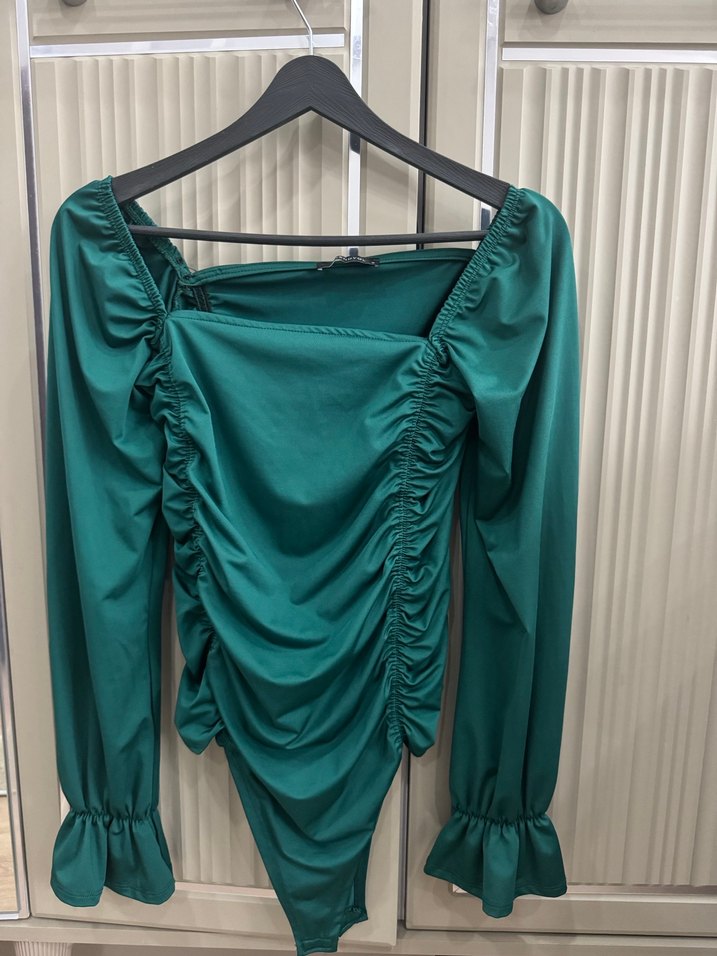 Yeşil Drapeli Straplez Uzun Kollu Bluz - Görsel 2