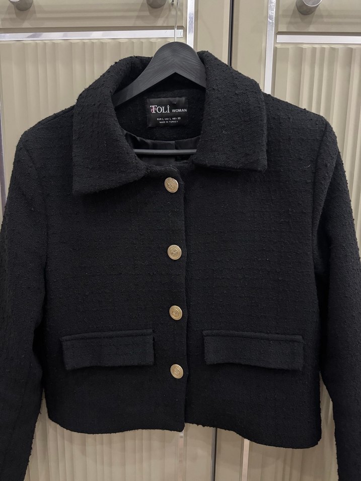 Düğmeli Siyah Mini Yün Kadın Ceket - Görsel 3