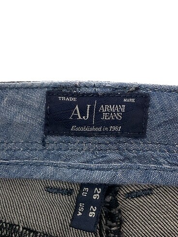 26 Beden çeşitli Renk Armani Jeans Jean / Kot %70 İndirimli.