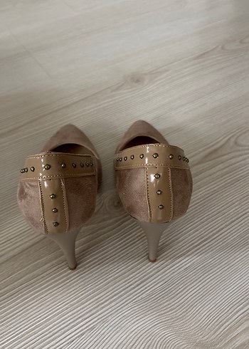 Bej Süet Tokalı Stiletto Kadın Ayakkabı - Görsel 3