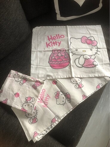 Beden Orijinal hello kitty bebek nevresim takımı