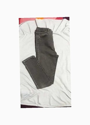 Gri jean