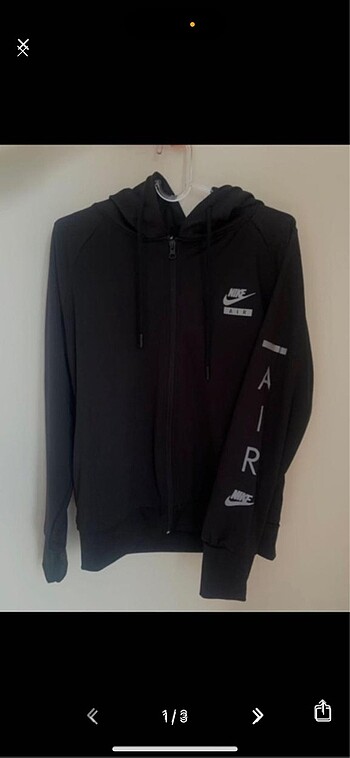Nike sweatshirt
