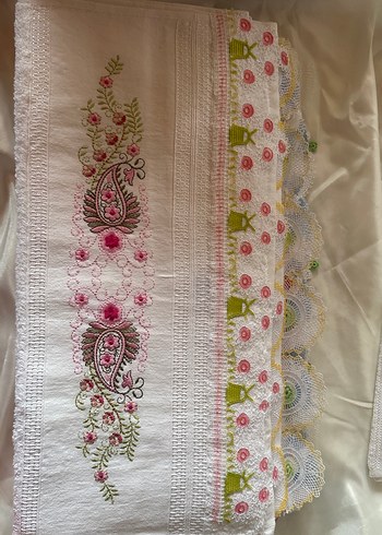 Nakışlı Çok Renkli iğne oyası Havlu - Görsel 5