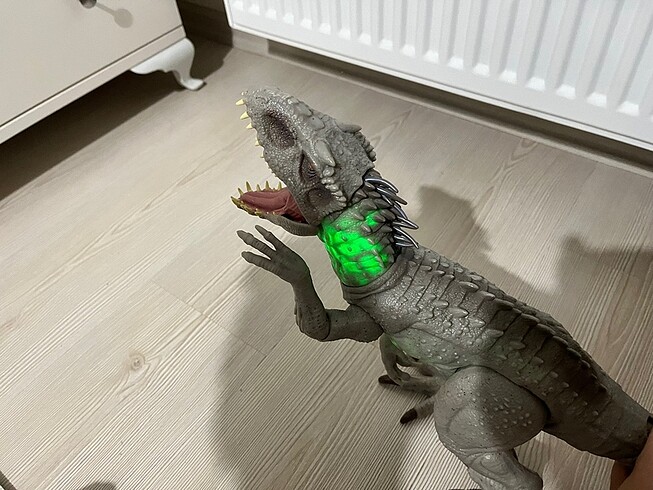  Kamuflaj dinozor