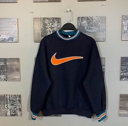 l Beden Nike Sweatshirt