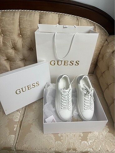Guess ayakkabı