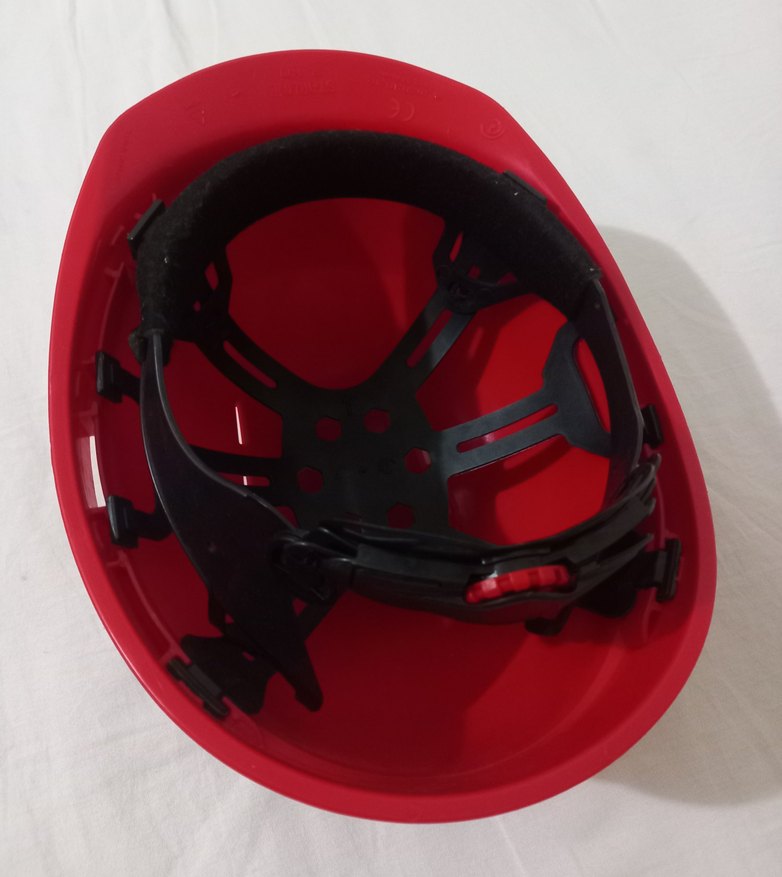 Kırmızı Baret - Görsel 2