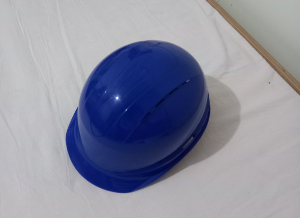 Mavi Minimalist Plastik Baret - Görsel 4