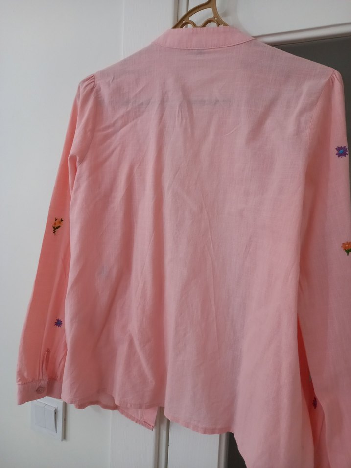 Pembe Çiçekli Uzun Kollu Rahat Gömlek — görsel 4/6