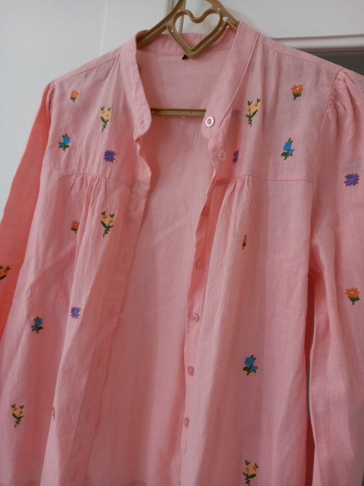 Pembe Çiçekli Uzun Kollu Rahat Gömlek — görsel 2/6