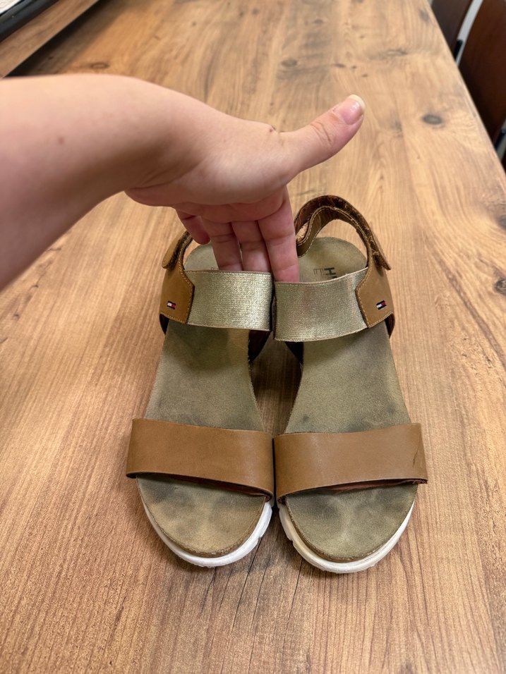 Tommy Hilfiger Dolgu Topuk Sandalet - Görsel 3