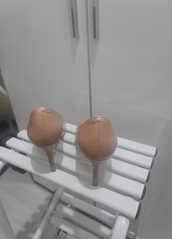 39 Beden ten rengi Renk Derimod 8 cm topuklu klasik deri ayakkabı