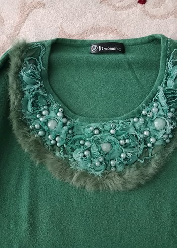 Yeşil Kürklü Nakışlı Triko Kazak - Görsel 5