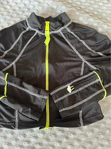 m Beden Spor crop