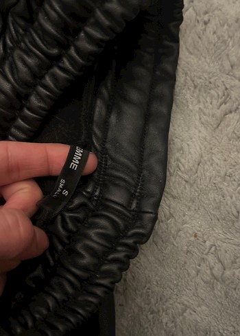 Zara Siyah Deri Salaş Midi Pantolon