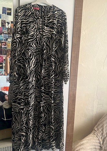 Kahverengi Zebra Desenli Uzun Kadın Elbise