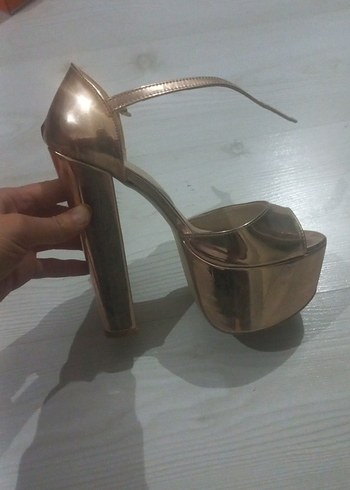 Gold  Parlak Metal Platform Topuklu Kadın Ayakkabı - Görsel 2