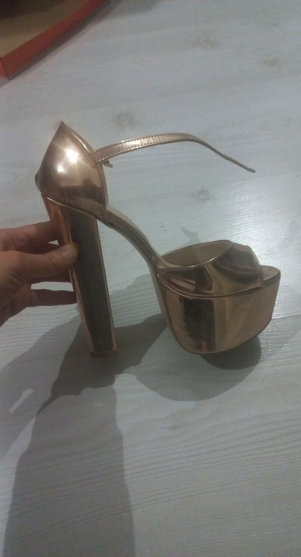 Gold  Parlak Metal Platform Topuklu Kadın Ayakkabı - Görsel 2