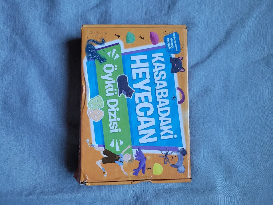 Kasabadaki Heyecan Öykü Dizisi - Ata Yayıncılık - Görsel 2