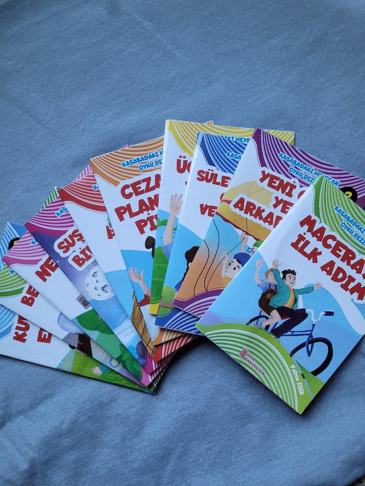 Kasabadaki Heyecan Öykü Dizisi - Ata Yayıncılık - Görsel 3