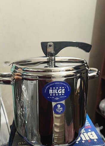 Bilge 9 litre düdüklü tencere