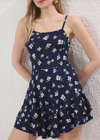 Çiçek Desenli Lacivert Mini Elbise