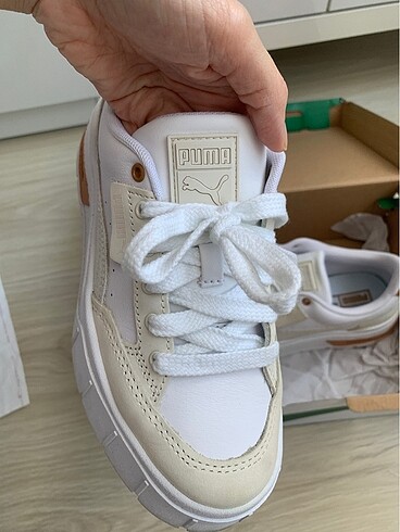 37,5 Beden beyaz Renk Puma spor ayakkabı 37,5