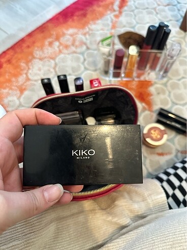 Kiko contouring palette
