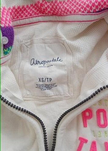 Aeropostale Renkli şapkalı hırka