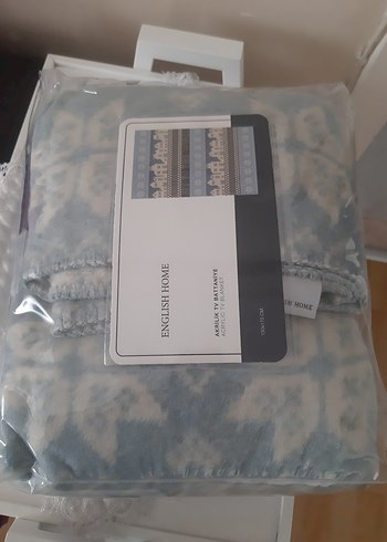 English Home Desenli Akrilik TV Battaniyesi - Görsel 2