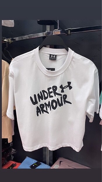 Under armour tişört